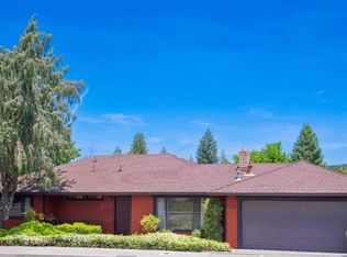 239 Alexandria Dr, Healdsburg, CA 95448
