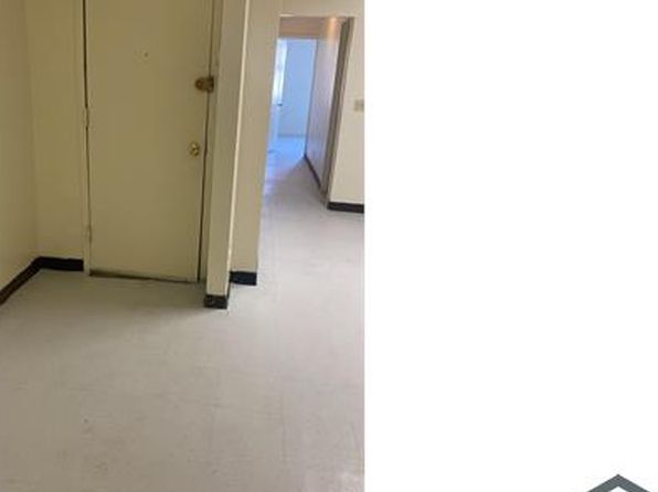 4 Van Cortlandt Park Ave APT 1N