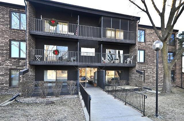 1st image of 5140 W 102nd St APT 316
