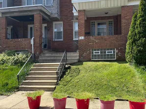 886 Anchor St, Philadelphia, PA 19124