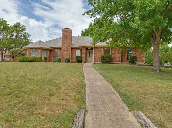 131 Honey Tree Ln, Desoto, TX 75115