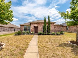 1348 Marvin Gdns, Lancaster, TX 75134