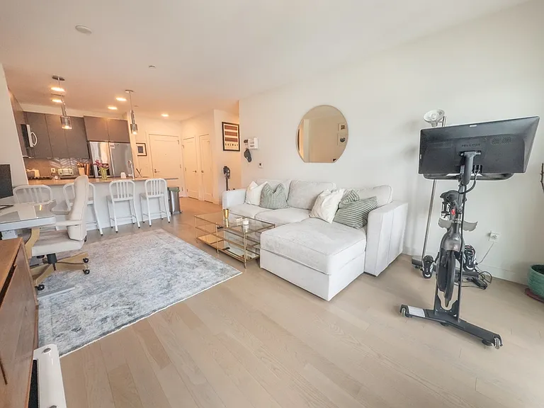 65 Lewis St #204 — Photo 6