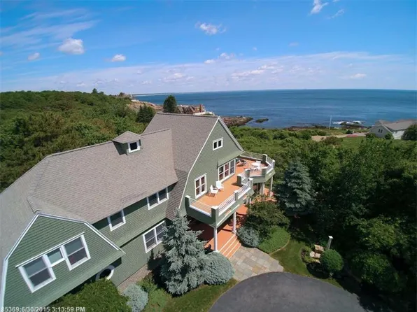 9 Pebble Cv, Cape Neddick, ME 03902