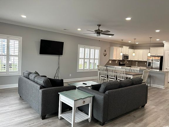 3rd image of 148 Garden City Retreat Dr.