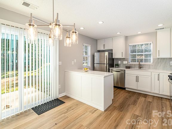 4th image of 2141 Preakness Ct