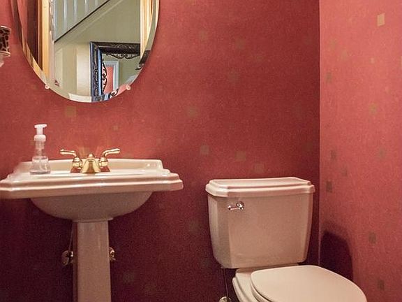 Powder room