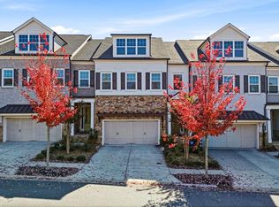 7 Ganel Ln, Alpharetta, GA 30009