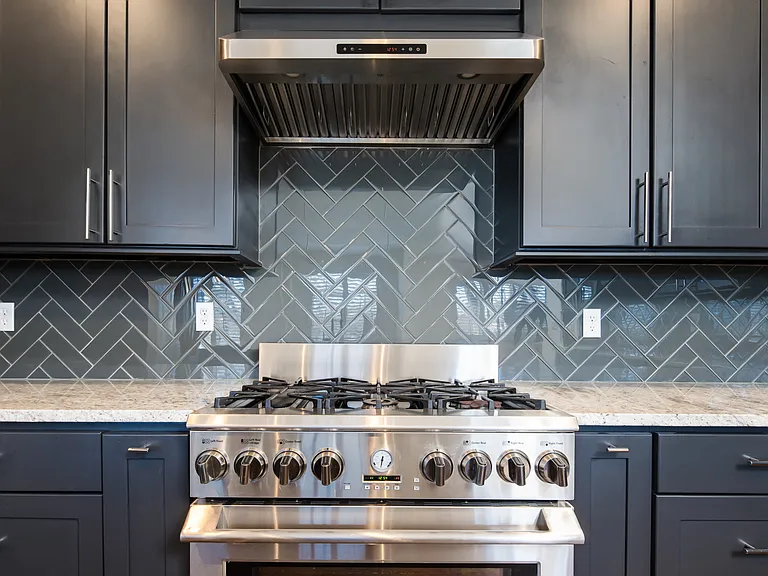 335 N Josephine St #A — Photo 10