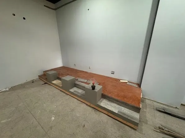 137 Monticello Avenue image 8 of 25