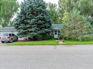 719 Montana Ave, Basin, WY 82410