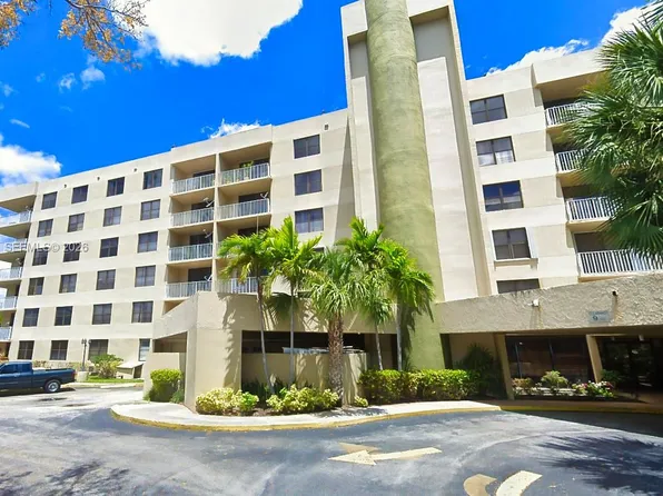 901 Hillcrest Dr APT 311, Hollywood, FL 33021