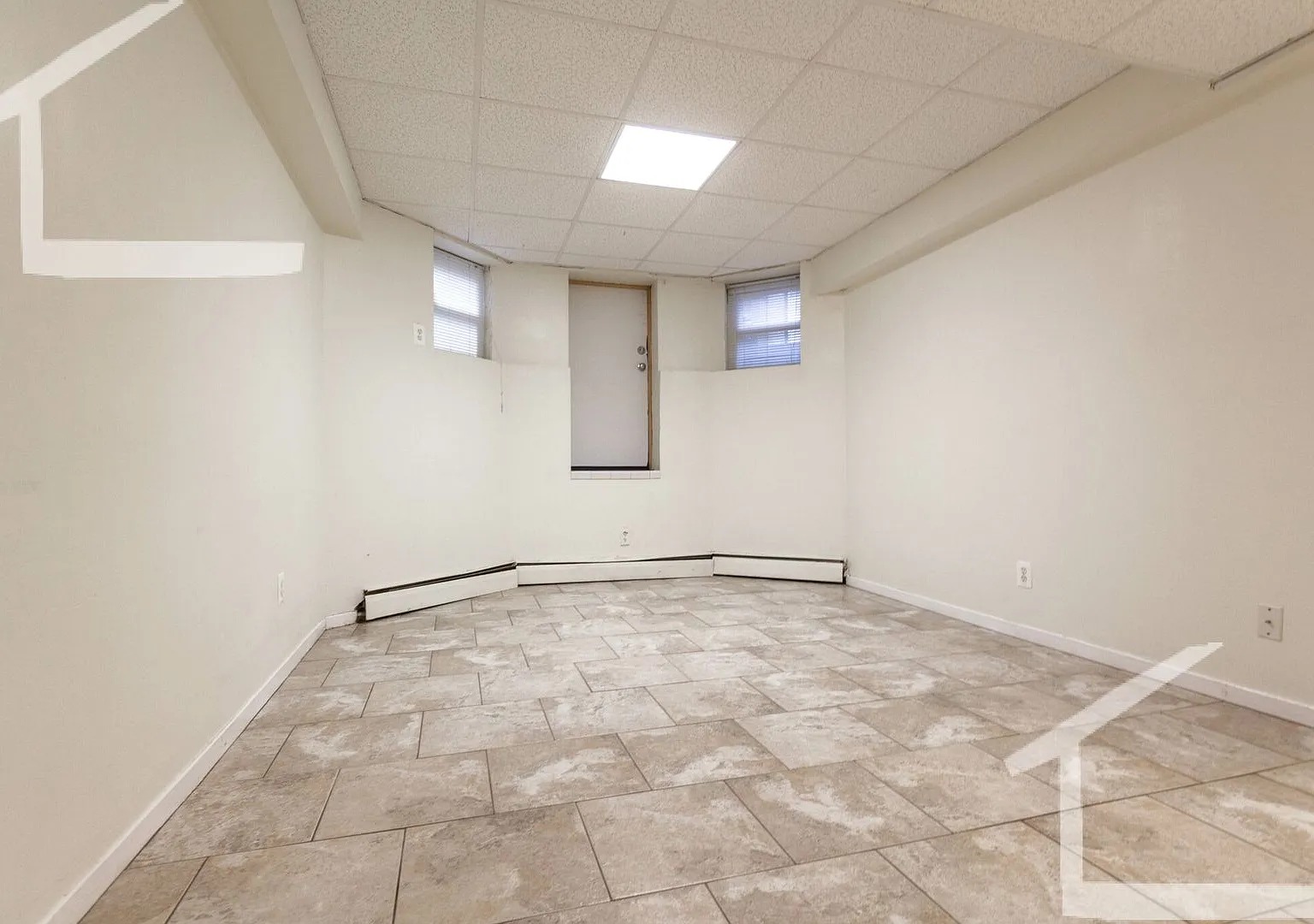 1beds basement apartment in Allston is now available — Photo 3