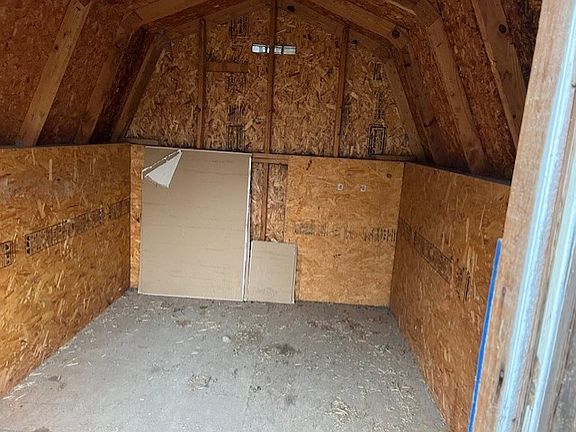 5th image of 104 Meadow Ln