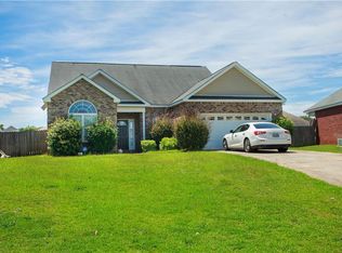 604 Stirling Bridge Dr, Warner Robins, GA 31088