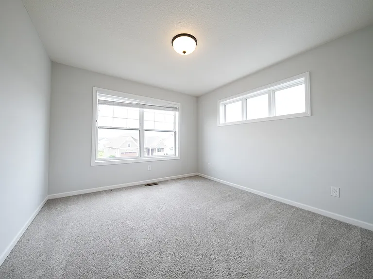 3849 Thrush St — Photo 35