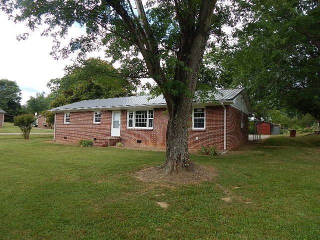 1st image of 353 Circle Hill Dr