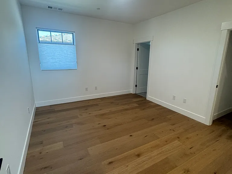 320 Cecile Ct — Photo 14