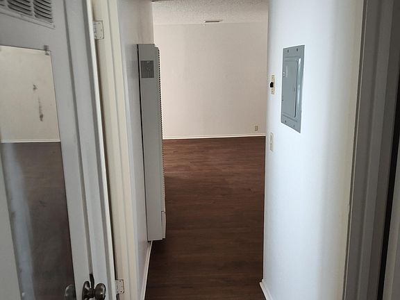 5th image of 73451 Sun Valley Dr APT A