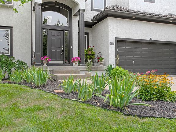 2nd image of 9129 Redbud Ln