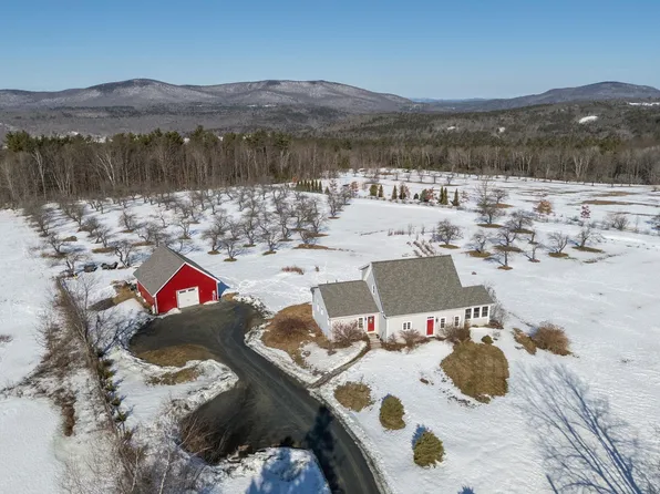 118 Sawyer Hill Road, Canaan, NH 03741
