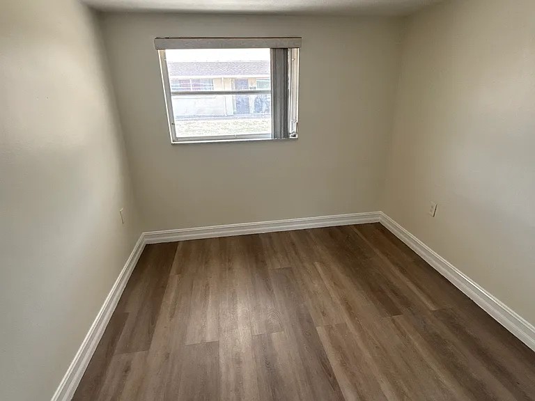 5411 Oceanic Rd #5411 — Photo 11