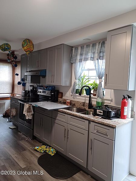 4th image of 1034 Central Avenue
