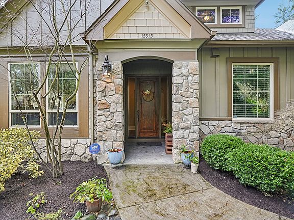 5th image of 15915 Waluga Dr