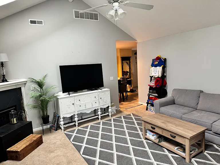 1518 Legend Trail Dr #B — Photo 6