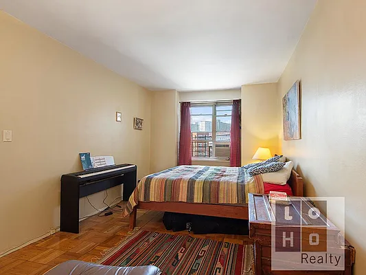 Sold by LoHo Realty | media 16