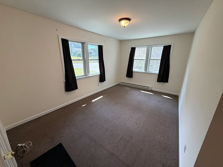 4 Seawanhaka Ave — Photo 2