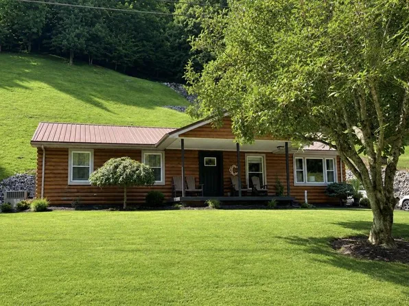 709 Mikes Br, Pikeville, KY 41501