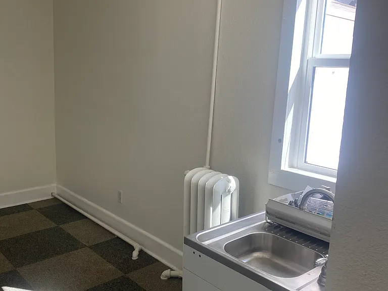 238 E Bridge St #5 — Photo 3