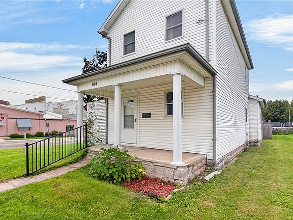 2nd image of 601 Young St