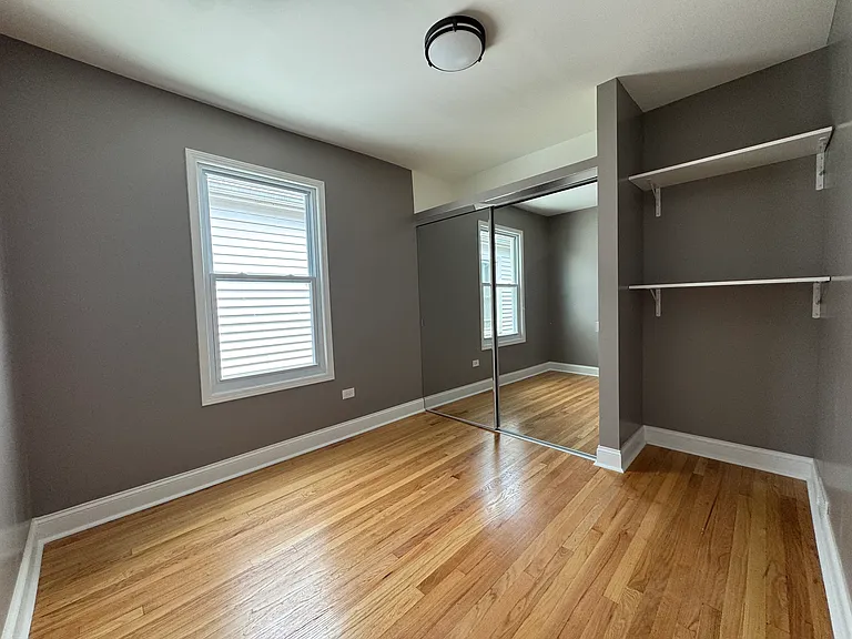 2822 N Mulligan Ave #2 — Photo 3