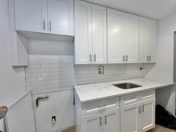 32-22 89th Street 204 image 5 of 5