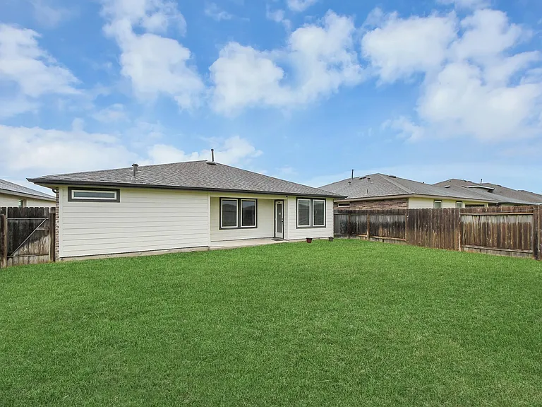7923 Cattleman Valley Dr — Photo 33