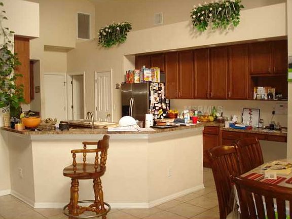 5th image of 2009 Wexford Green Dr
