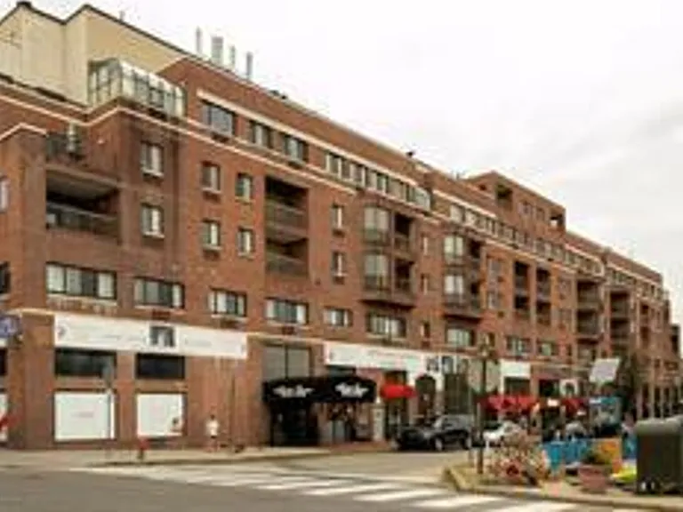 200-210 Lombard St #708 — Photo 29
