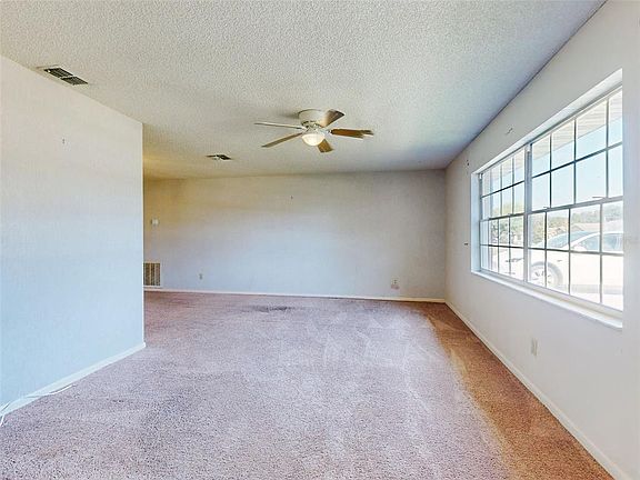 3rd image of 1362 WOODBINE AVENUE
