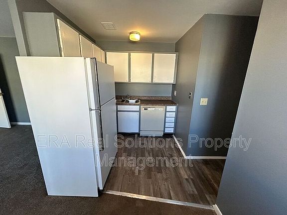 5th image of 2735 Queen City Ave APT 12