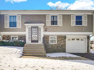 244 Lincoln Dr, Bartlett, IL