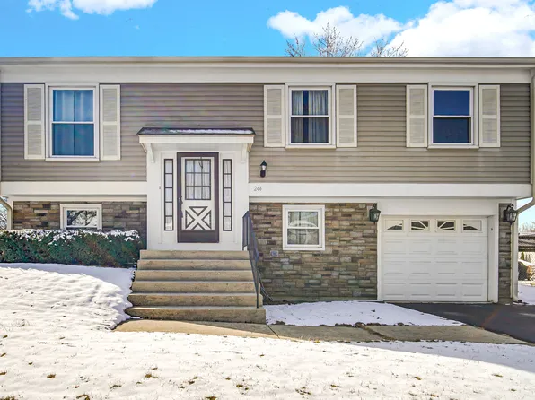 244 Lincoln Dr, Bartlett, IL 60103