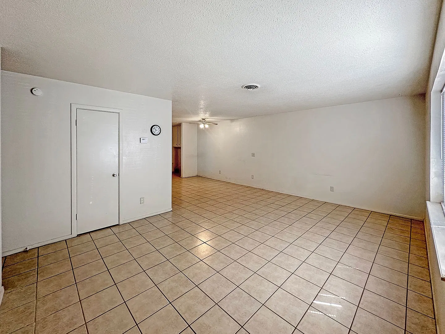 604-606 East Sunset Drive — Photo 2