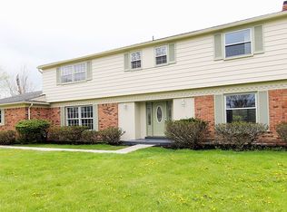 26058 Blossom Ln, Grosse Ile, MI