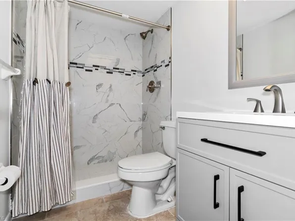 1733 Courtyard WAY #204, NAPLES, FL 34112