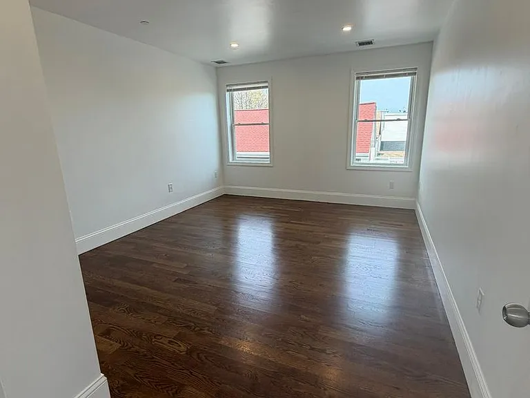 Crescent 375 Investment LLC — Photo 13