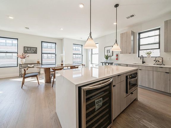 4th image of 94 Astor Pl #2