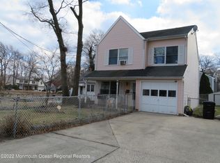 240 Walling Pl, Middletown, NJ 07748