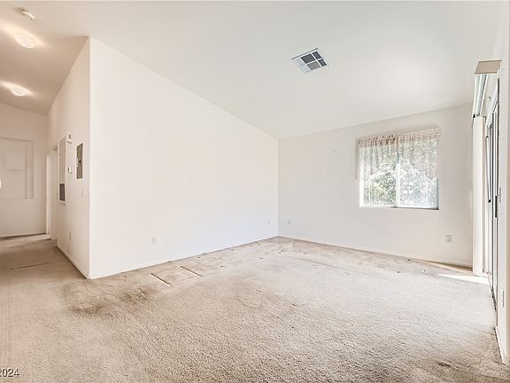 5th image of 2110 Los Feliz St Unit 2046